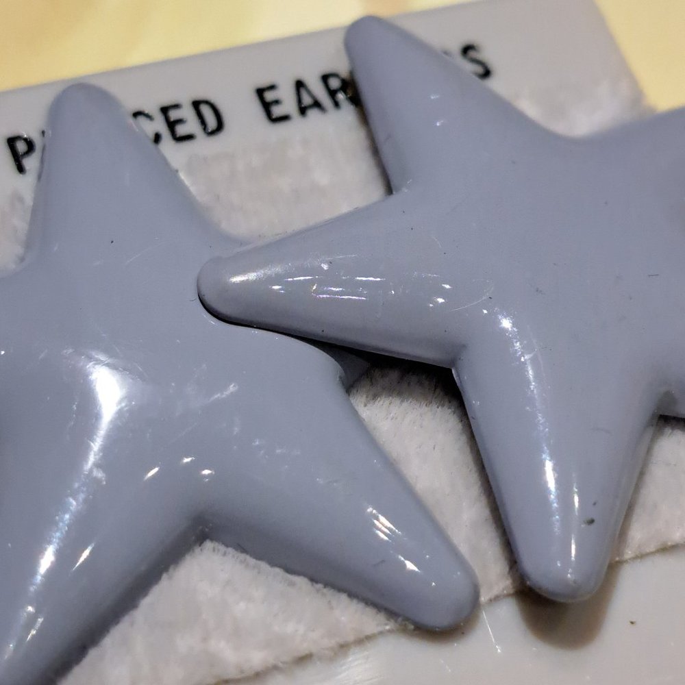 🙃6/$10 Star Earrings - Picture 2 of 5